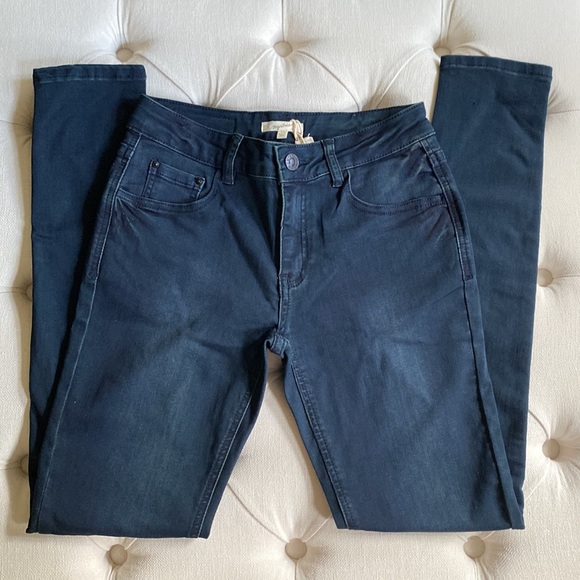 Skinny Jean - Stretch NWT ✨ - Picture 2 of 8